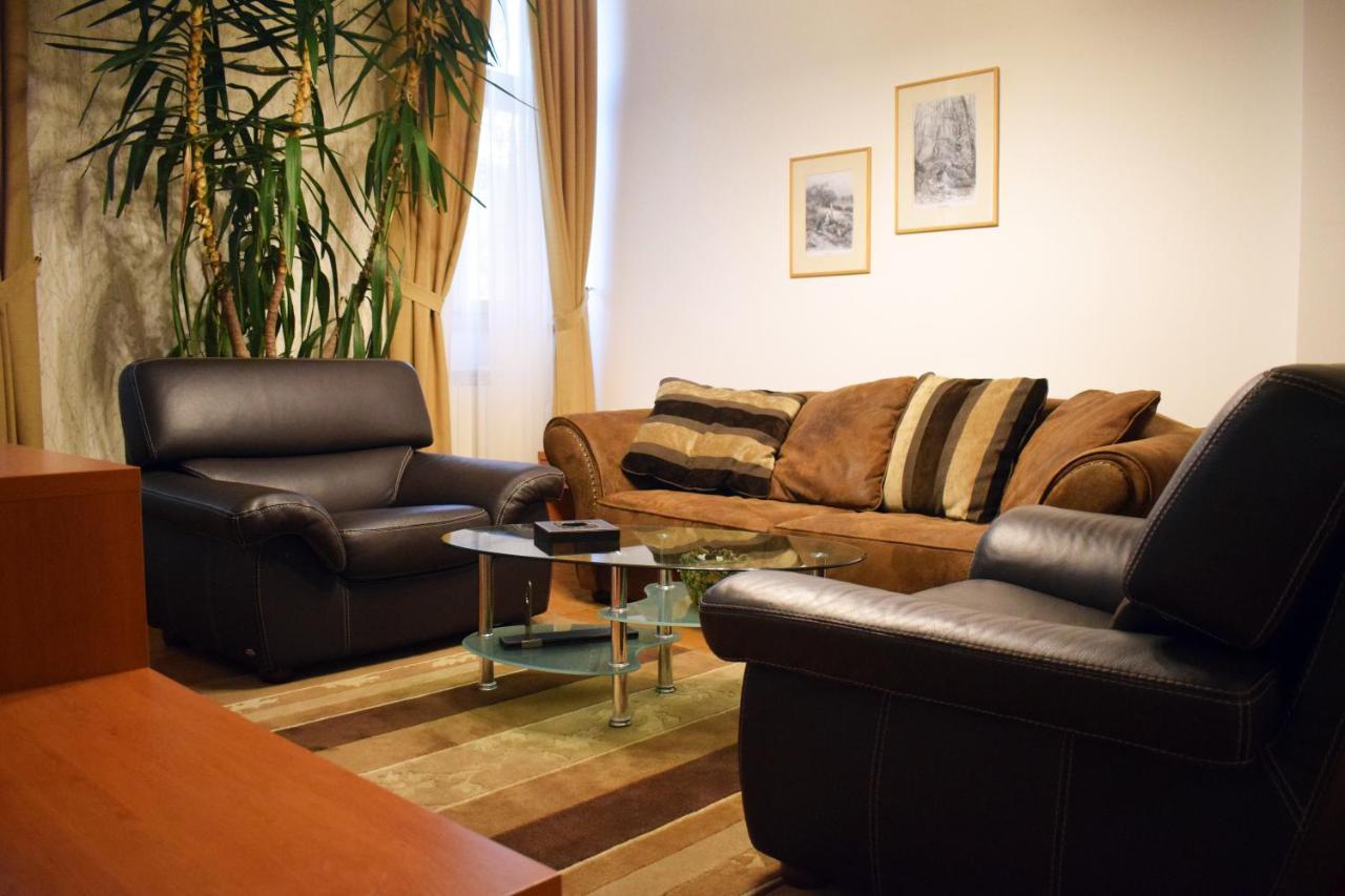 Hunting House Otel Turija Dış mekan fotoğraf