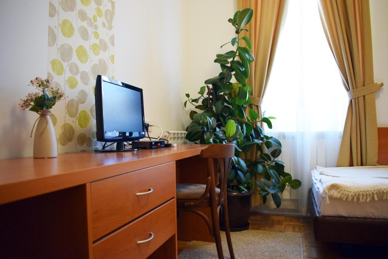 Hunting House Otel Turija Dış mekan fotoğraf